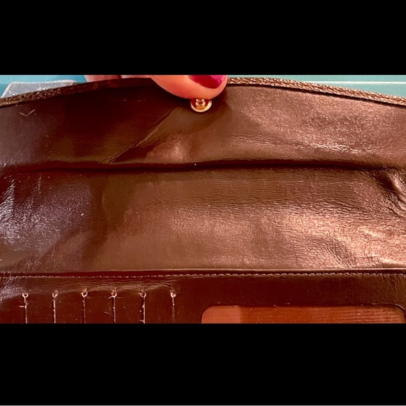 VERIFIED AUTHENTIC LV Monogram wallet 4”X 7”. Verified by Proauthenticators.com. - Picture 7 of 11